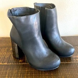 TORRID Black Booties with Geometric Metallic Silver Heel Size 10W